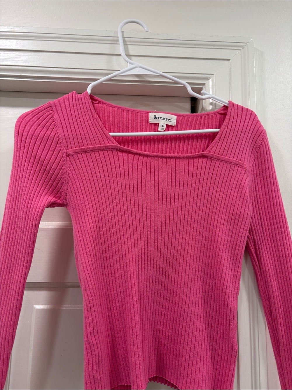 &merci Ribbed Long-Sleeve Square Neck Top in Pink